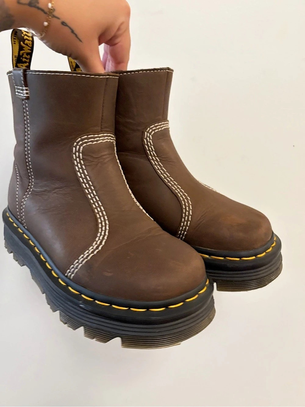 Dr. Martens ZebZag Rigger Boots in Brown US 5 Like New